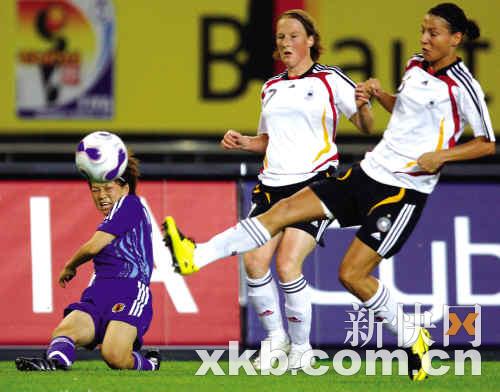 英格兰6比1横扫阿根廷 携手德国率先晋级世界