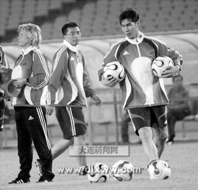 女足教练组发生人事地震:王海鸣孙伟撂挑子了