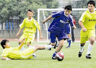 图文:武汉青少年足球有了G联赛_其他栏目_N