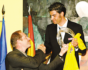 环法史上首次扒马褂 费雷罗正式接收06环法