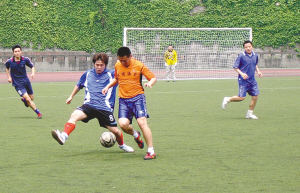 市体校“足球月渝超联赛-重庆城市足球联赛赛程-直播比分入口”活动启动