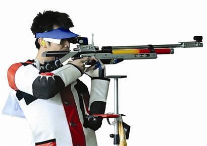 启南枪挑世界纪录 王义夫欣喜弟子再剪头彩_