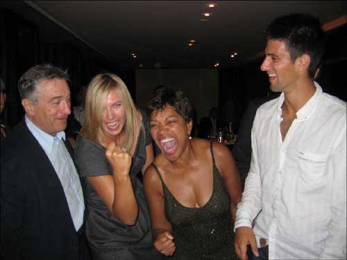 ý���ع�����ҧ������Ƭɯ��С�ºϳ���֮��(ͼ)