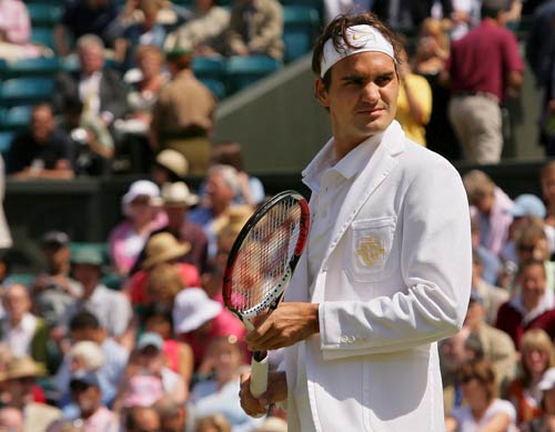 图文-[温网]费德勒vs加斯奎特 白西装天王优雅帅