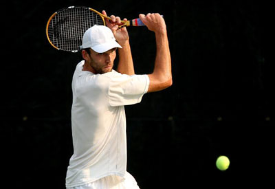 图文-华盛顿赛1\/4决赛鏖战 引拍动作一丝不苟_