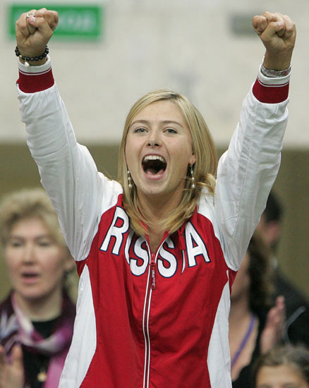 图文-联杯俄罗斯胜意大利夺冠赛场外同样是焦点