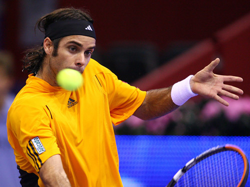 图文-马德里大师赛冈萨雷斯进八强 火炮左手出