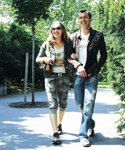 ����˹��˹̩���ڿ����������з������ѷ���(ͼ)