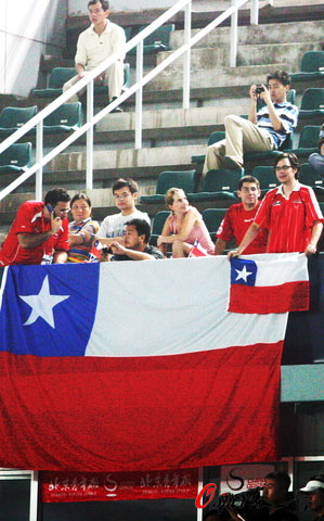 图文-冈萨雷斯获中网男单冠军  钢丝粉丝 团在加