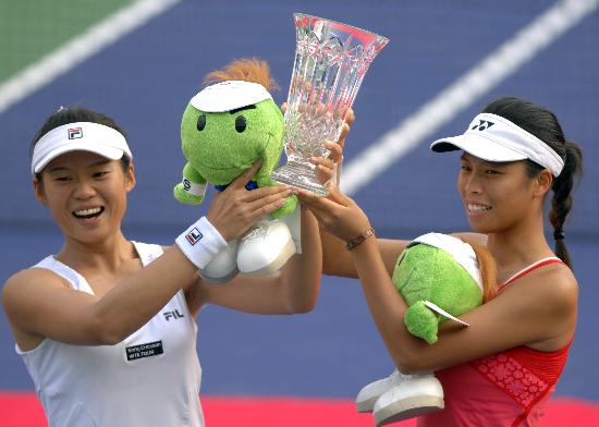 ͼ��-����ׯ����/л��ޱŮ˫���չʾս��Ʒ