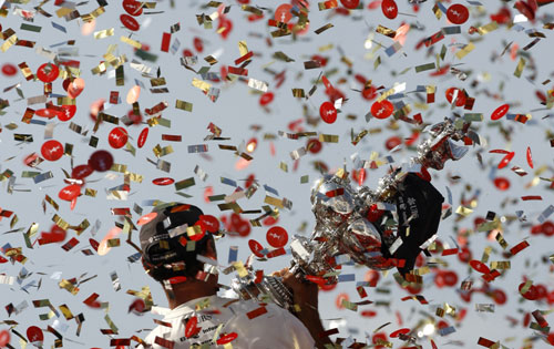 无敌剑客一剑封喉 玛雅争死之战--本周体坛瞬间