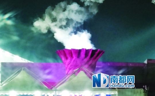 亚运火炬短暂熄灭