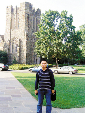 刘若鹏在美国杜克大学校园内。