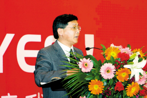 　乐正呼吁扶持和规范“山寨”产业。