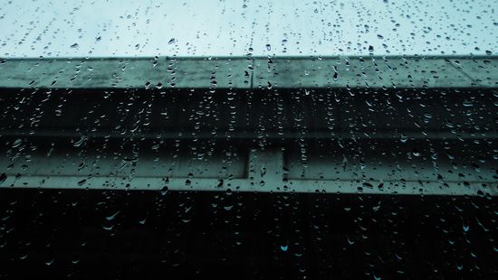 幸好雨势不大