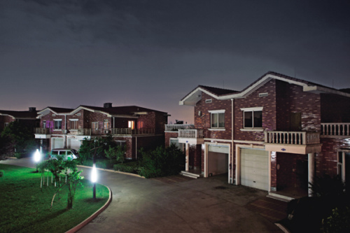 现在，这个为回国创业人员而建立的别墅区，只有五六户人家