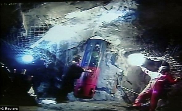 “凤凰号”救生舱因此次成功的营救行动成为明星，将在全世界进行巡展。