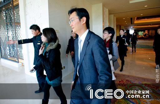 【360“扣扣保镖”的推出，彻底激怒了马化腾。他强势出击，招致诸多质疑】