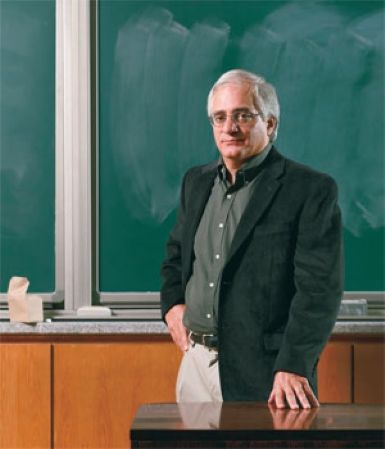 《平台领导》作者迈克尔·库苏玛诺教授