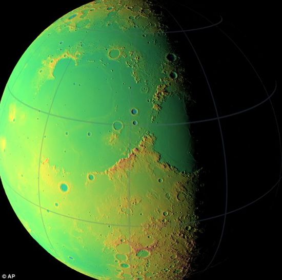以“阿波罗15”号的降落点为中心的月球地形图。