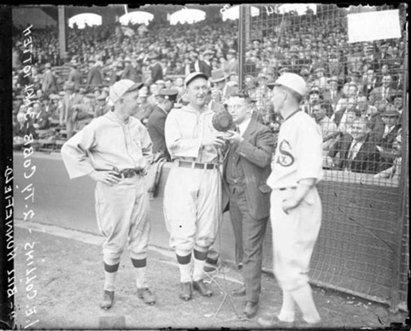 哈尔·托坦和泰·柯布