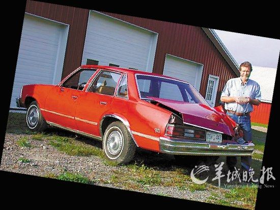 被陨石砸中汽车，实际上是件发大财的事。