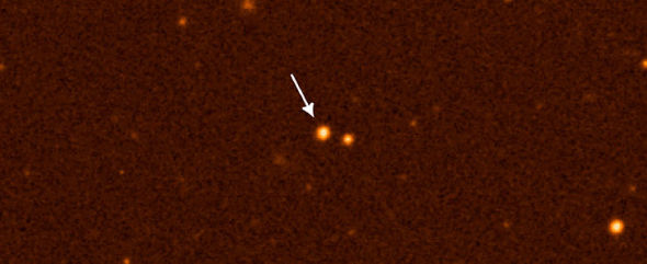 　　天文学家发现，银河系南方一颗昏暗的恒星事实上只由氢和氦两种元素组成，重元素的含量只有太阳重元素含量的20万分之一。