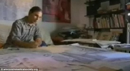 特莱希恩现年40岁，是一名自闭症患者，他描绘的假想城市乌维尔拥有令人吃惊的细节