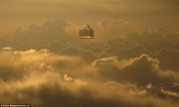 “巴别塔之屋（House of Babel）”利用削减额外楼层的空中建筑物和电梯到达想要到达的任何高度