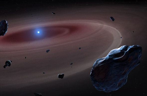 　　借助于哈勃太空望远镜，科学家发现4颗白矮星周围的尘云中最常见的元素是氧、镁、铁和硅。这4种元素在地球中的比重达到93%左右