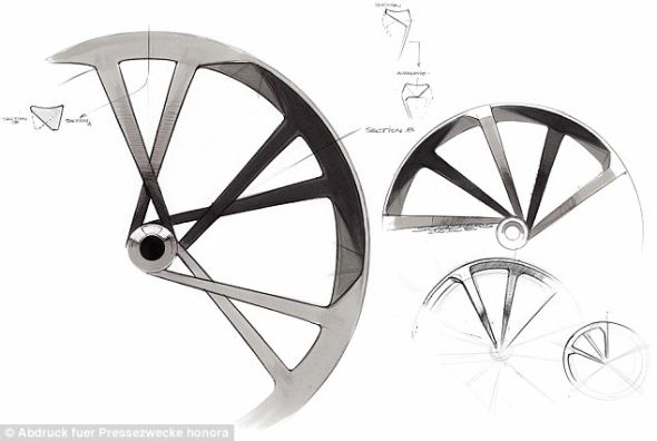 借助于Wörthersee上的显示屏，用户可以实时了解Facebook上的动态