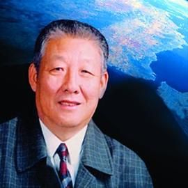 　　孙家栋 中国科学院院士、著名航天技术专家。国际小行星中心同日发布第77508号公报，将第148081号小行星永久命名为“孙家栋星”。