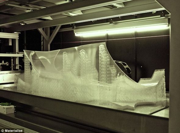 Materialise的3D打印机，能够逐层打印任何塑料物体