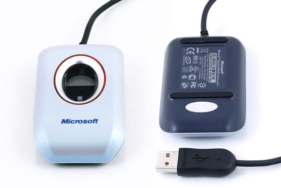 2004年：微软指纹扫描器