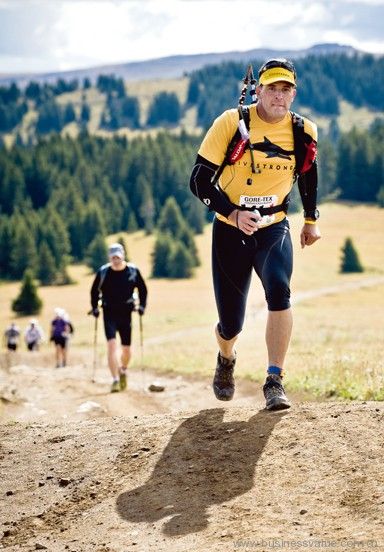 无论你走进哪家户外品牌的店面，都能看到同样一个由字母组成的标识——GORE-TEX