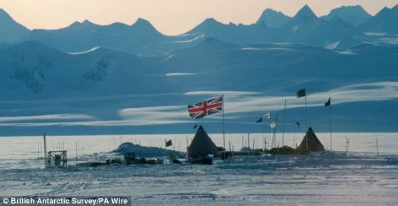 英国南极调查局2012年12月放弃钻探埃尔斯沃斯湖的尝试。