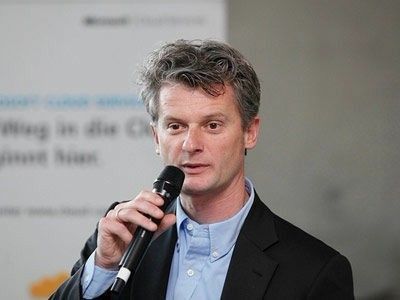 微软大中华区CEO 贺乐赋(新浪科技配图)