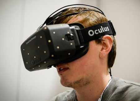Oculus Rift可能是目前最接近游戏实景体验的头戴式游戏显示器！