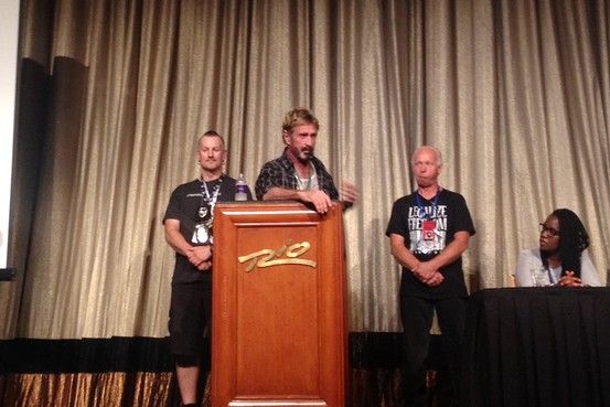 杀毒软件领域的先驱人物约翰·麦卡菲(John McAfee)上周意外现身Def Con黑客大会