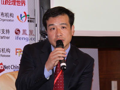 <div align="left">　　2009年3月17日，由ChinaVenture投中集团与Piper Jaffray联合主办的“2009中国投资年会(上海)”在上海隆重举行。新浪创业全程直播本次年会。图为华登国际董事总经理李文飚在“公众投资者的视角—确保公司做好上市准备”主题讨论中发言。</div>