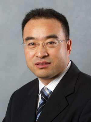 图为大连万达集团股份有限公司副总裁尹海。