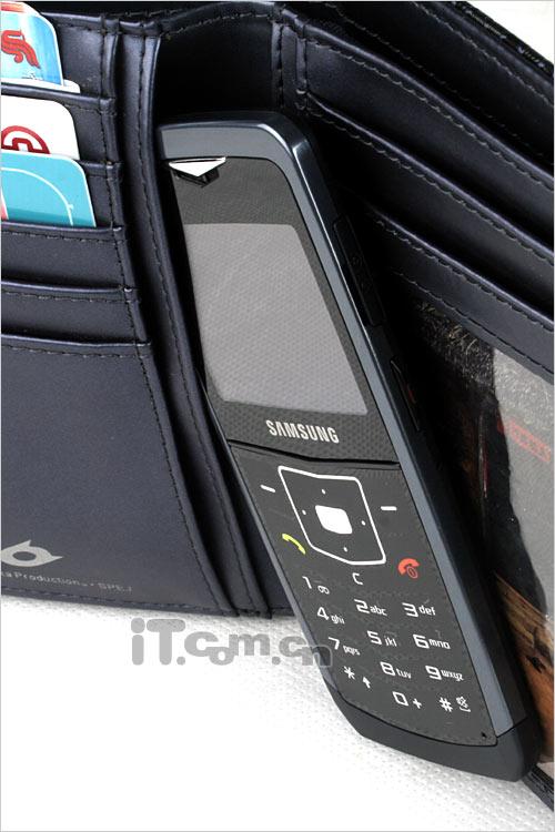 59mm极限超薄三星320万像素u100评测15