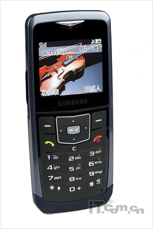 59mm极限超薄三星320万像素u100评测2