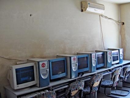 小本经营精打细算 299元网吧专用显卡导购