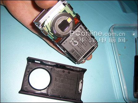 拆机也疯狂 诺基亚滑盖旗舰n95拆解评测(2)