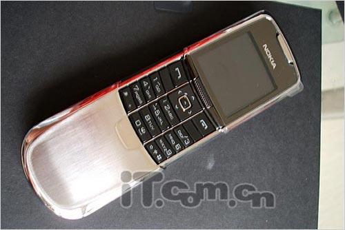 尊贵典范诺基亚金属滑盖机8800售3150