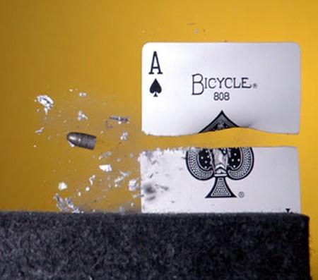 子弹穿过的瞬间 高速相机拍下的画面(3)