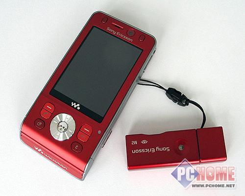 点击查看本文图片 索尼爱立信 W910i - 不仅仅是手机 1K6-2K4时尚女性手机