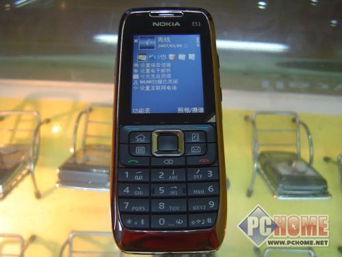 点击查看本文图片 诺基亚 E51 - 销量第一不是盖的 亮剑直板手机导购
