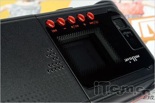 反正精彩 英华达双面音乐达人A136评测